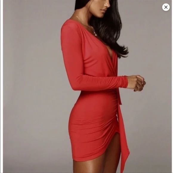 NWT JLUXLABEL QUINN OVERLAY RED DRESS - S - Picture 2 of 2